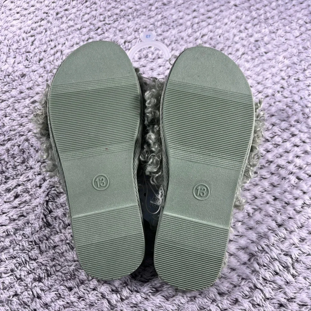 Cat Jack Toddler Girls Slippers Size 13 Faux Fur Pearl‎ Embellished Green NWT